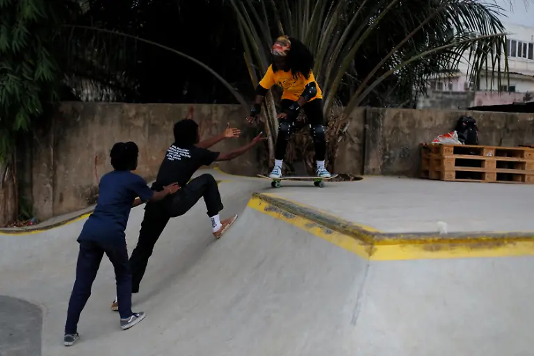 2022-03-24T090226Z-86082976-RC2TLS91GFM8-RTRMADP-3-GHANA-SKATEBOARDING