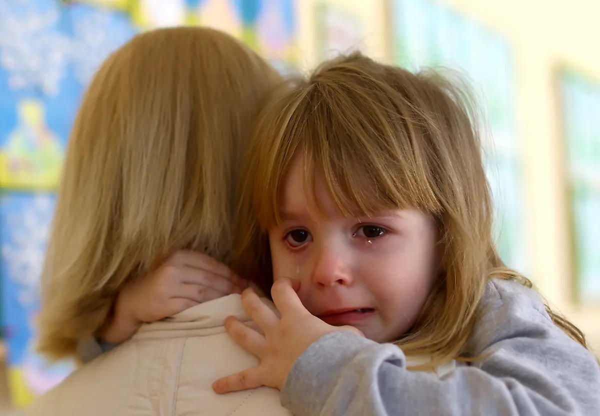 2022-03-24T102801Z-763823923-RC2A8T9JM2ZV-RTRMADP-3-UKRAINE-CRISIS-POLAND-MONASTERY-CHILDREN