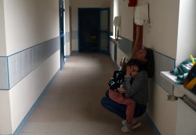 2022-04-04T131441Z-503560262-RC2GCT9Q4OJ4-RTRMADP-3-UKRAINE-CRISIS-BORDER-POLAND-MONASTERY