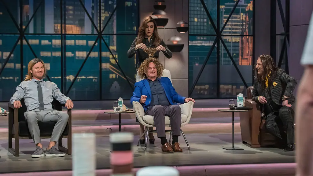 Drei-Lo-wen-mit-neuen-Ma-hnen