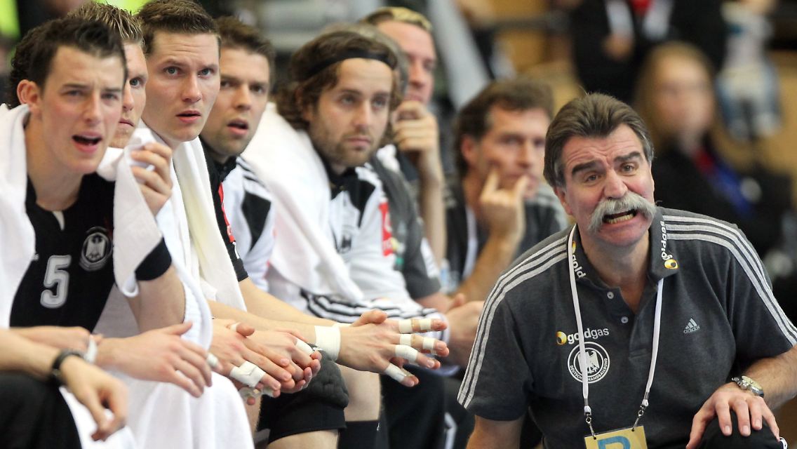 Es läuft nicht rund: Bundestrainer Heiner Brand und sein Team.