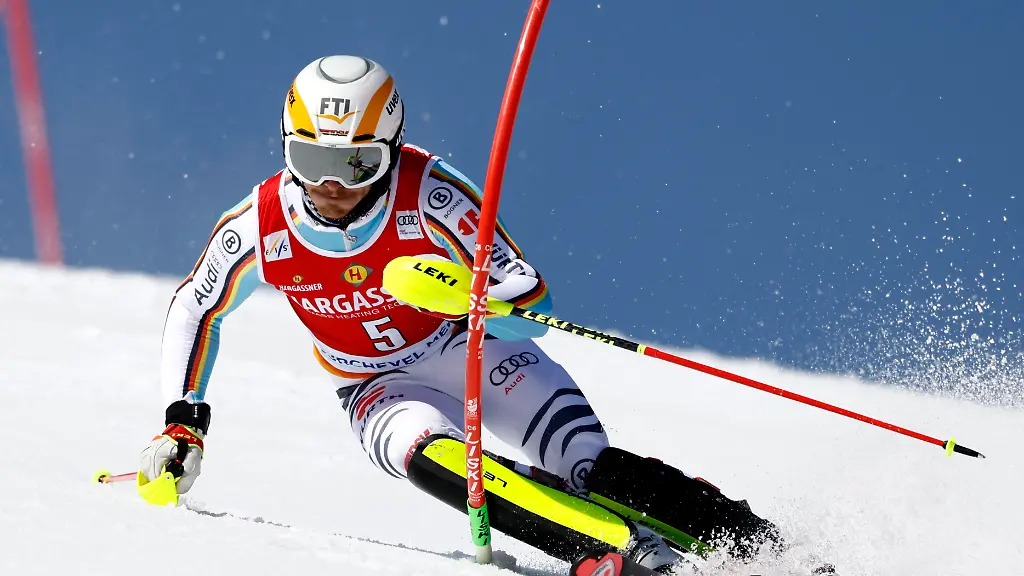 4abc280c349a4353b3b35b15a0b4c972