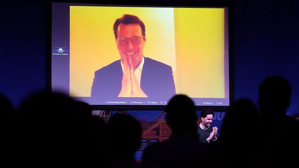 Hendrik-Wuest-CDU-ist-zum-Wahlkampfauftakt-der-Jungen-Union-zugeschaltet