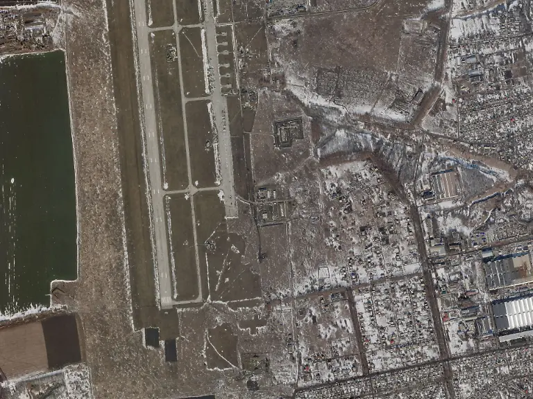 chuhuiv-air-base-kharkiv-oblast-ukraine-20220221-090038-ssc18-visual-rgb-1920px-150cm-geo-2-full