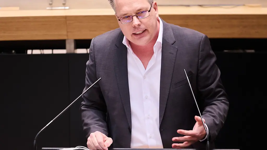 Florian-Kluckert-FDP-spricht