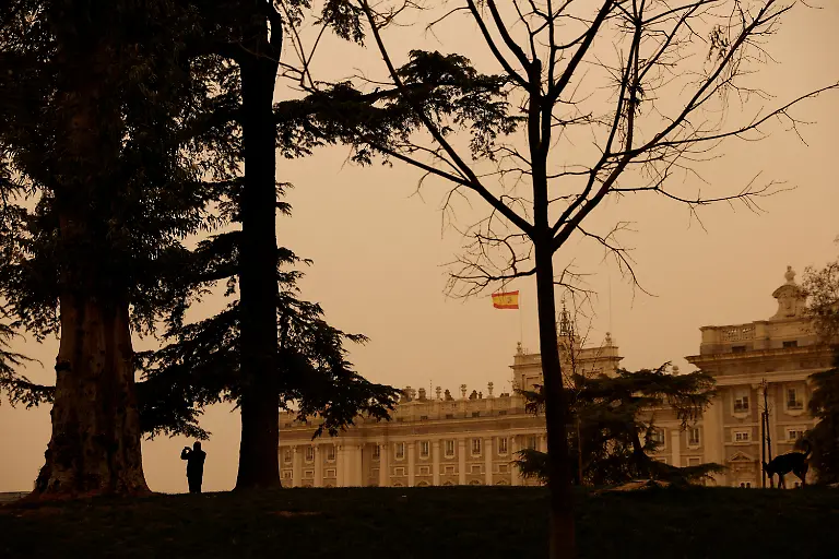 173f821a142b4d43f983a67a9cbd418d