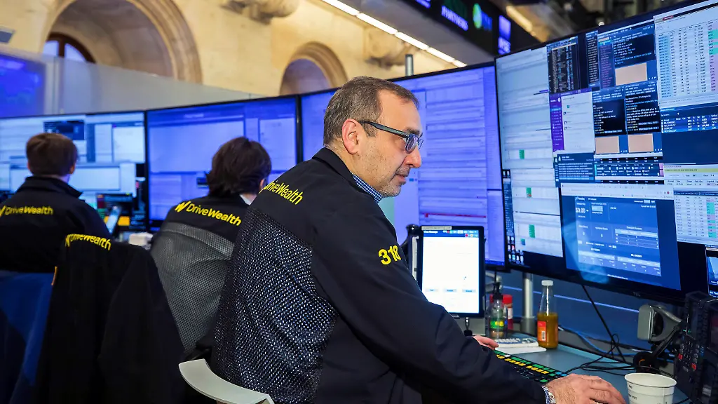 66c63e8cecbdf6ee83c0516ded51c136