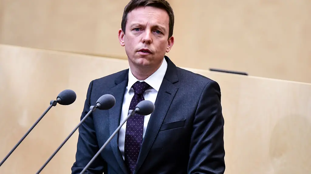 Ministerpraesident-Tobias-Hans-CDU