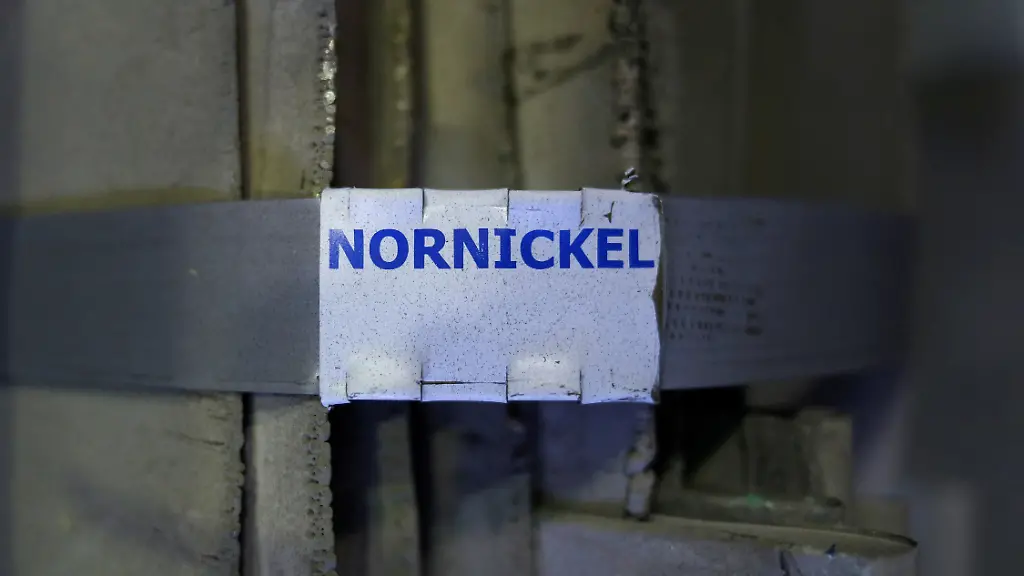 2022-03-08T111704Z-1767749336-RC2BYS9JIB0Z-RTRMADP-3-UKRAINE-CRISIS-LME-NICKEL