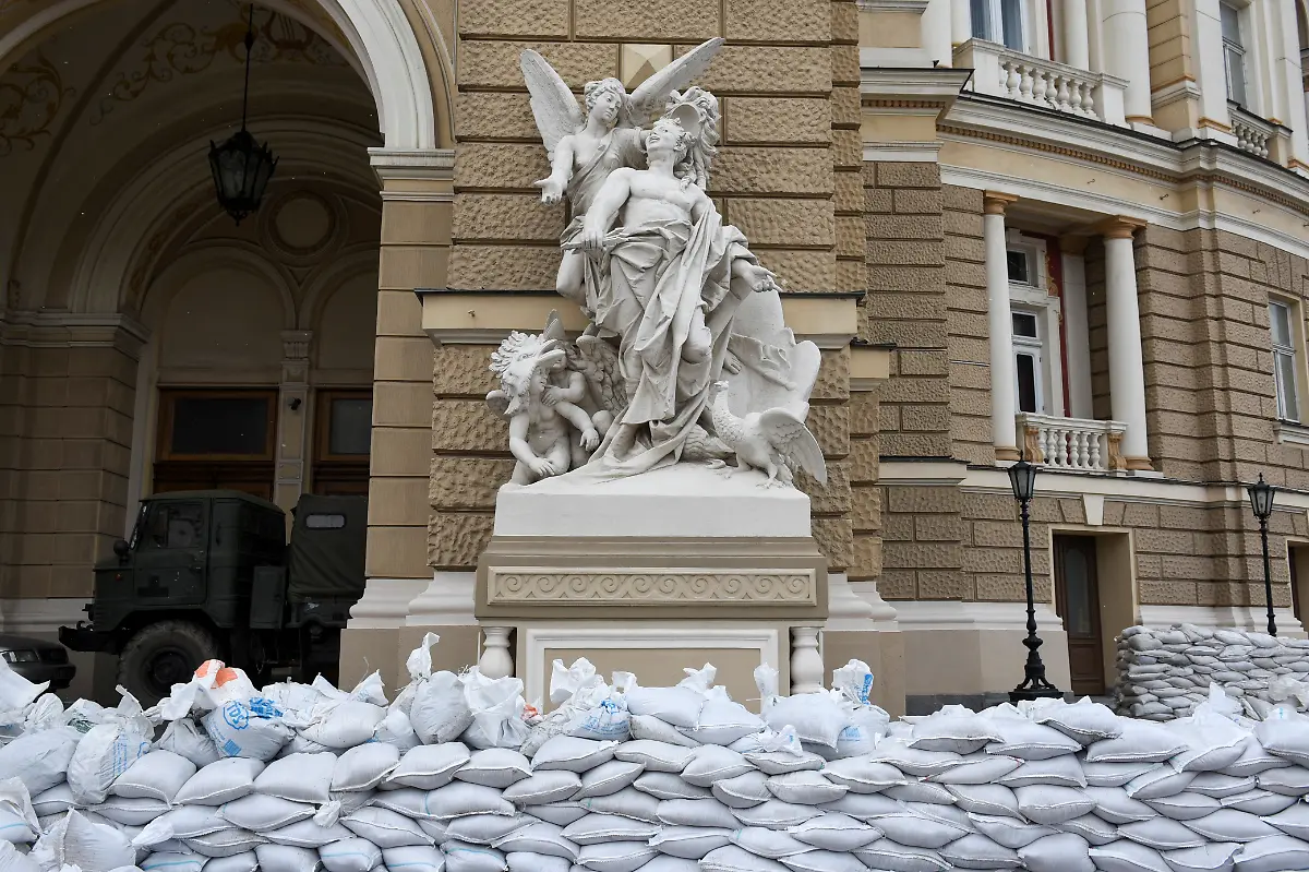 2022-03-10T164145Z-1756461080-RC2OZS97XSHW-RTRMADP-3-UKRAINE-CRISIS-ODESSA