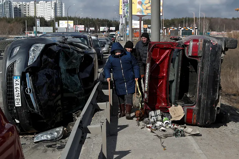 2022-03-10T152116Z-678750375-RC2KZS9PBLCU-RTRMADP-3-UKRAINE-CRISIS-ECONOMY-DAMAGE