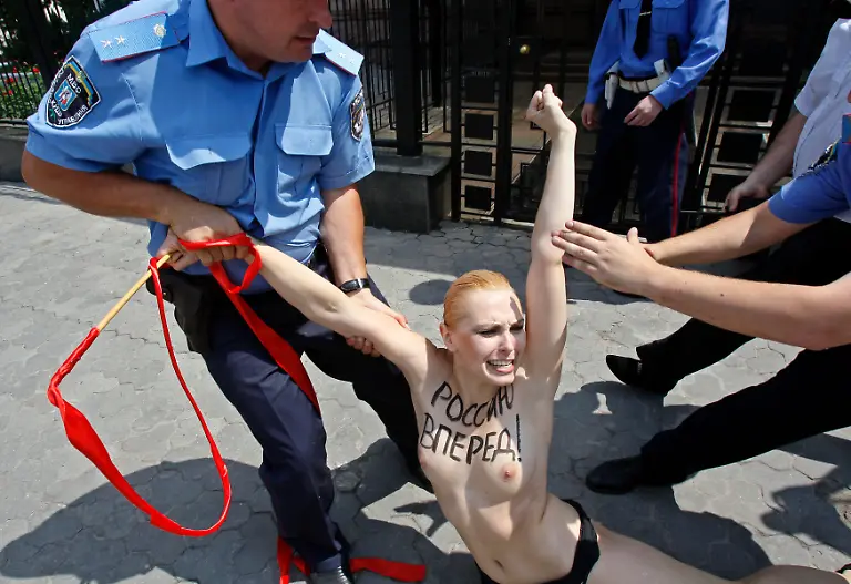 2013-Femen2