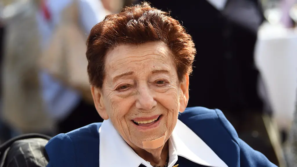 b940d904a1bc6fb8ca83baa1d3c202b9