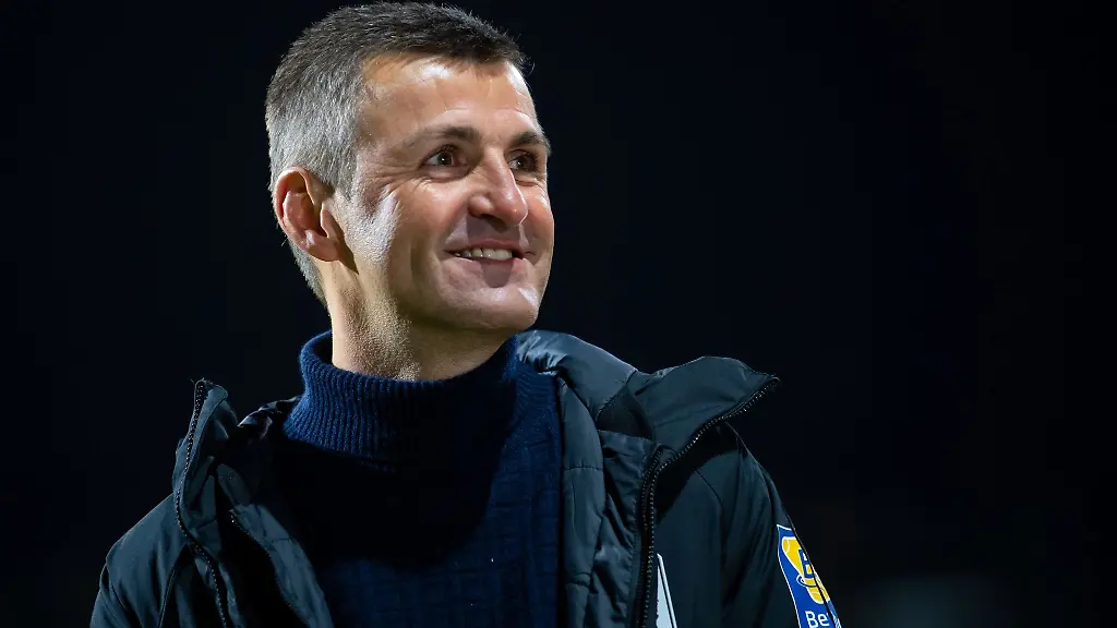 Michael-Koellner-von-Muenchen-kommt-vor-einem-Spiel-in-das-Stadion