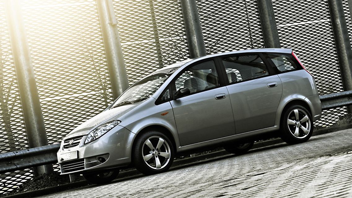 Der Landwind CV9 will mit Kampfpreisen locken.