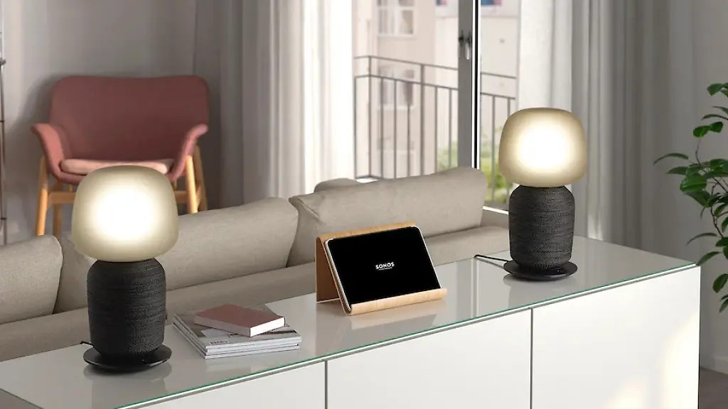 Lampe-und-Lautsprecher-in-einem-so-geht-Smart-Home-mit-Stil