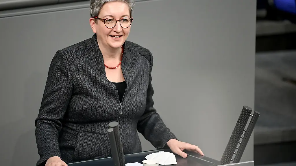 Klara-Geywitz-SPD-Bundesministerin-fuer-Wohnen-Stadtentwicklung-und-Bauwesen