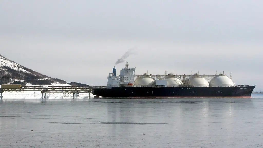 2009-02-18T120000Z-397408413-GM1E52I1AJ101-RTRMADP-3-SAKHALIN-LNG