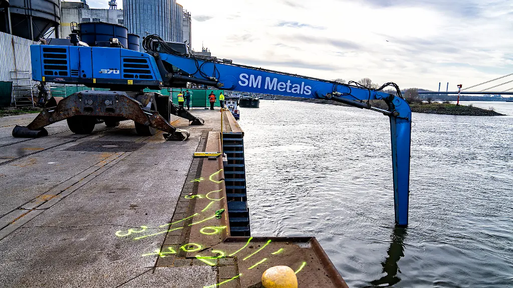 5934a3bdcd086a43303900ac096d8186