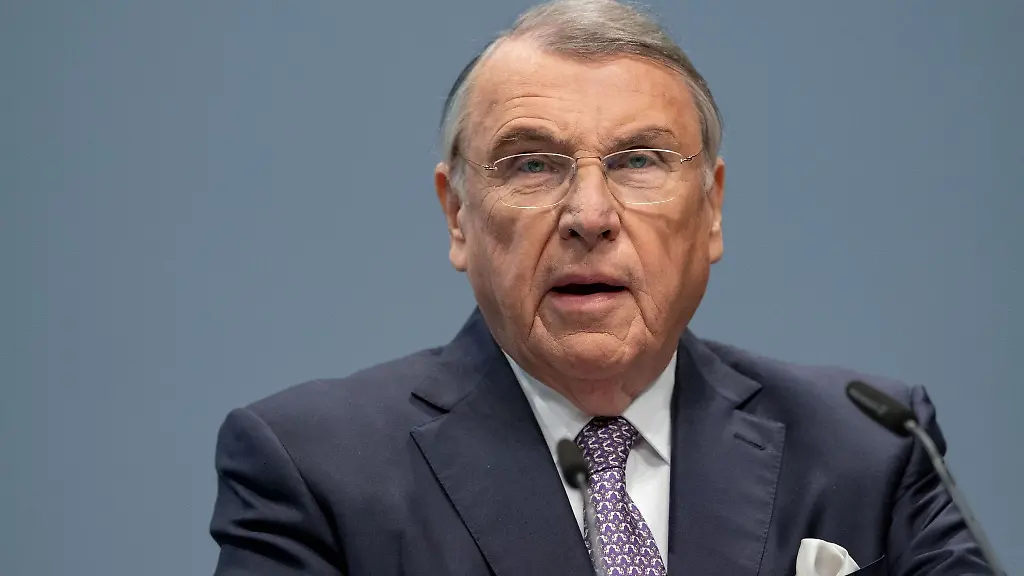 Klaus-Mangold-russischer-Honorarkonsul-fuer-Baden-Wuerttemberg