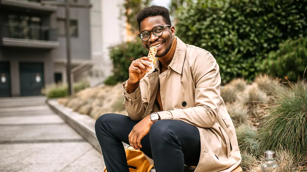 Ein-Proteinriegel-ist-die-schnelle-Alternative-in-der-Mittagspause