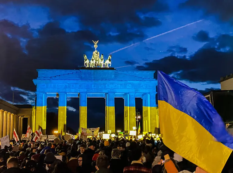 c024abf06e3a9a664709cbd24bd02d39