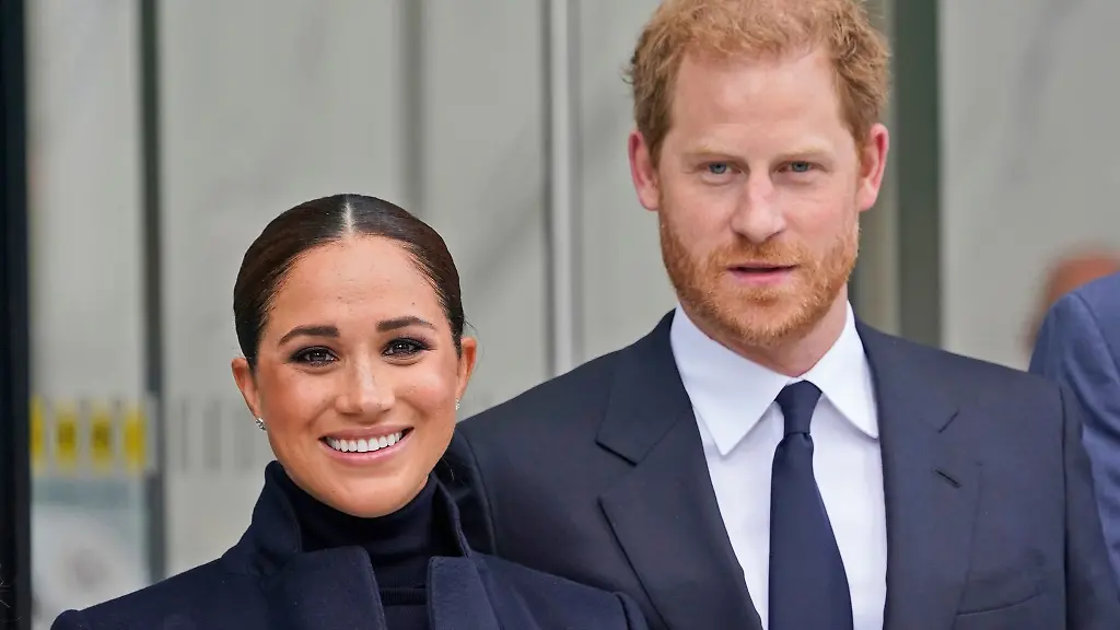 Harry-und-Meghan-stehen-hinter-den-Menschen-in-der-Ukraine