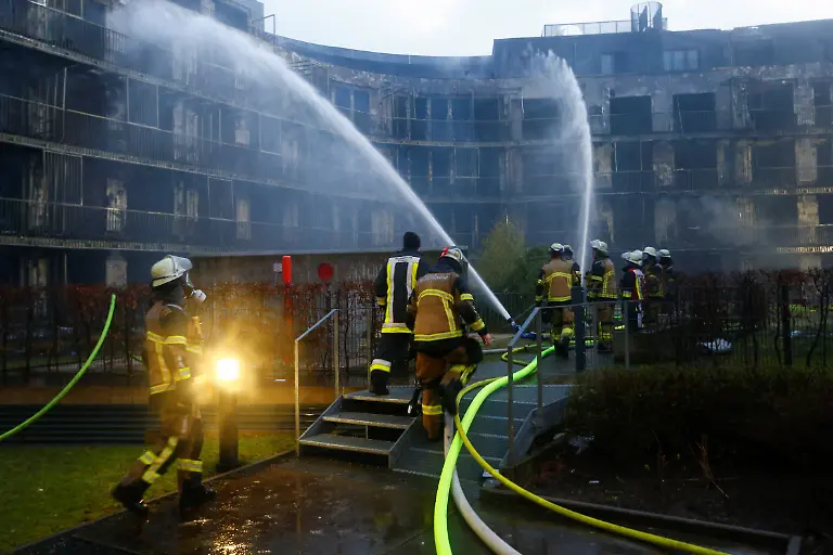 deb521e0edd84c7047574a5c970ceb1c