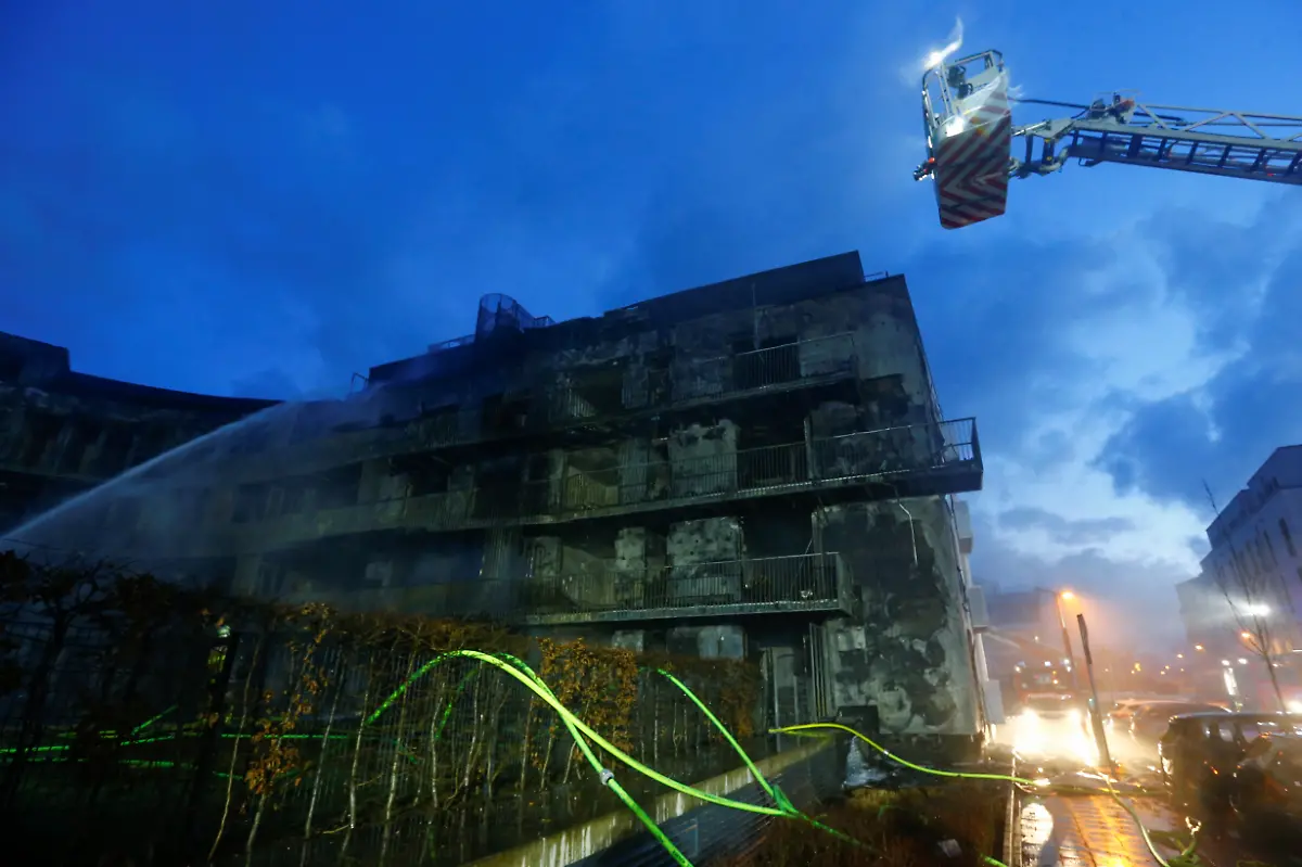 357150941f982e725642f2c23b1d2862