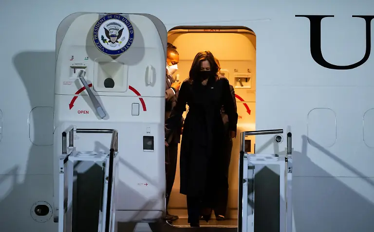 US-Vizepraesidentin-Kamala-Harris-ist-am-Donnerstag-in-Muenchen-angekommen