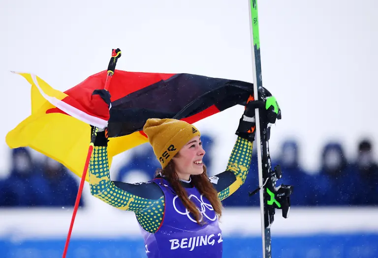 13d810b4c6f8c16354831b06b35d2516