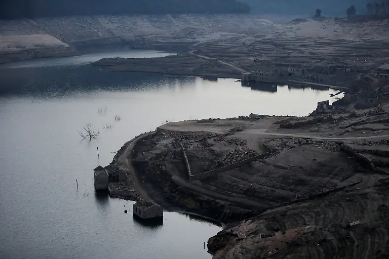 2022-02-11T113855Z-538807583-RC2WGS94THLQ-RTRMADP-3-SPAIN-CLIMATE-DROUGHT