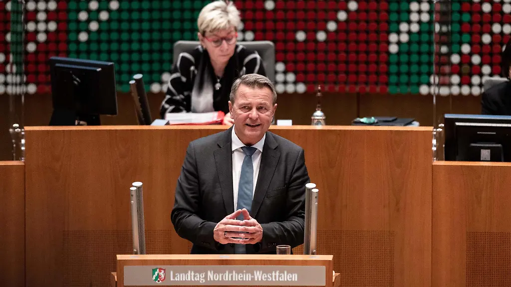 Christof-Rasche-Fraktionsvorsitzender-der-FDP-im-nordrhein-westfaelischen-Landtag