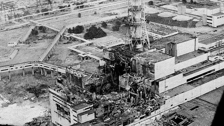 Das Atomkraftwerk in Tschernobyl in der damaligen Sowjetunion, aufgenommen wenige Tage nach dem Reaktorunglück am 26. April 1986. 