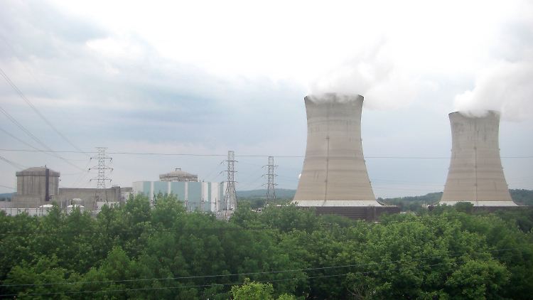 Das Kernkraftwerk Three Mile Island bei Harrisburg (Foto: Mai 2008). Im März 1979 kam es hier zum bisher schwersten Atomunfall in den USA.