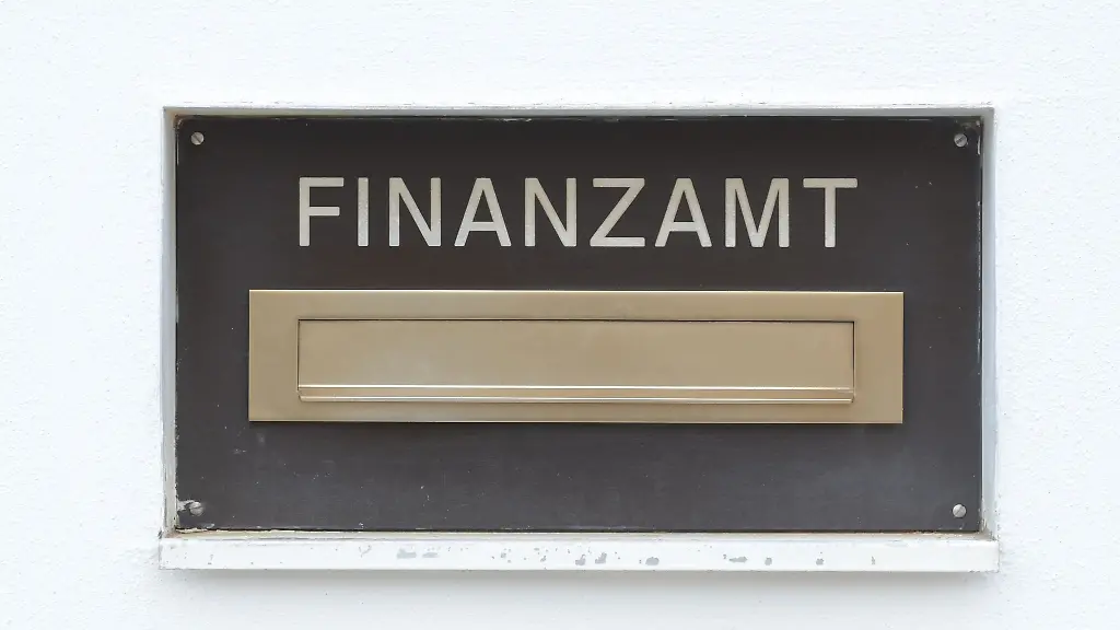 Der-Briefkasten-eines-Finanzamtes