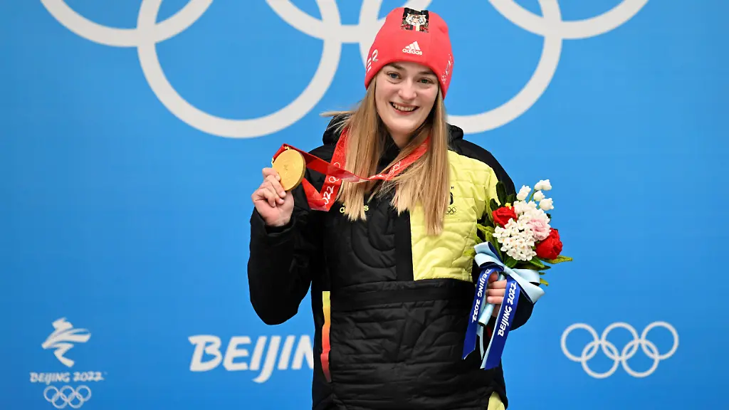 12a0875c6adbd2a4d762f658cbffb532