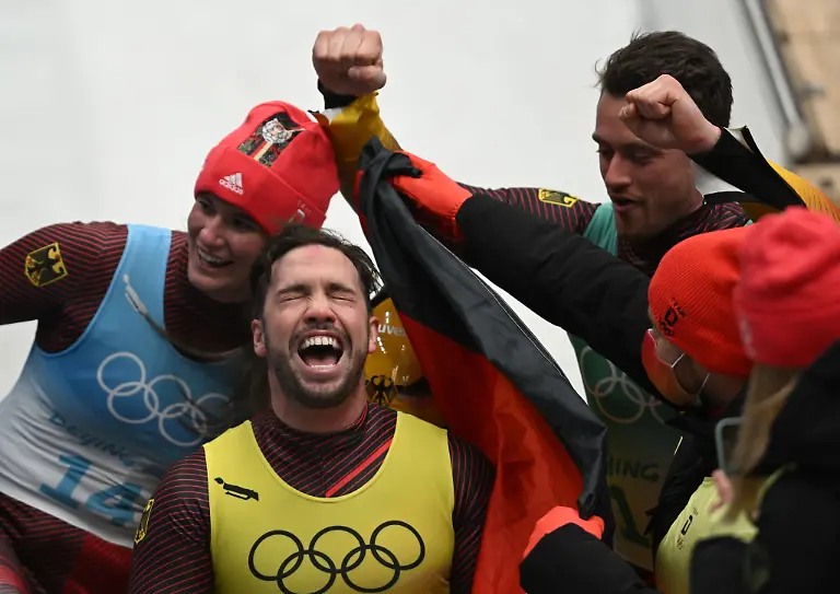 Die-deutschen-Rodler-holten-in-China-vier-Gold-und-zwei-Silbermedaillen