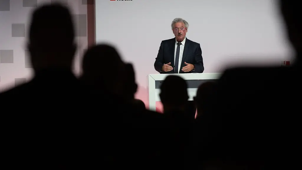 Jean-Asselborn-spricht-auf-eienr-Veranstaltung