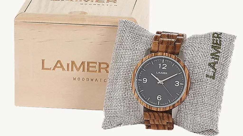 Die-Uhr-von-Laimer-kommt-in-einer-edlen-Box-aus-Holz