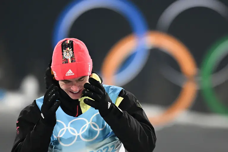 Kombinierer-Vinzenz-Geiger-aus-Deutschland-gewinnt-Gold-bei-den-Winterspielen-in-Peking