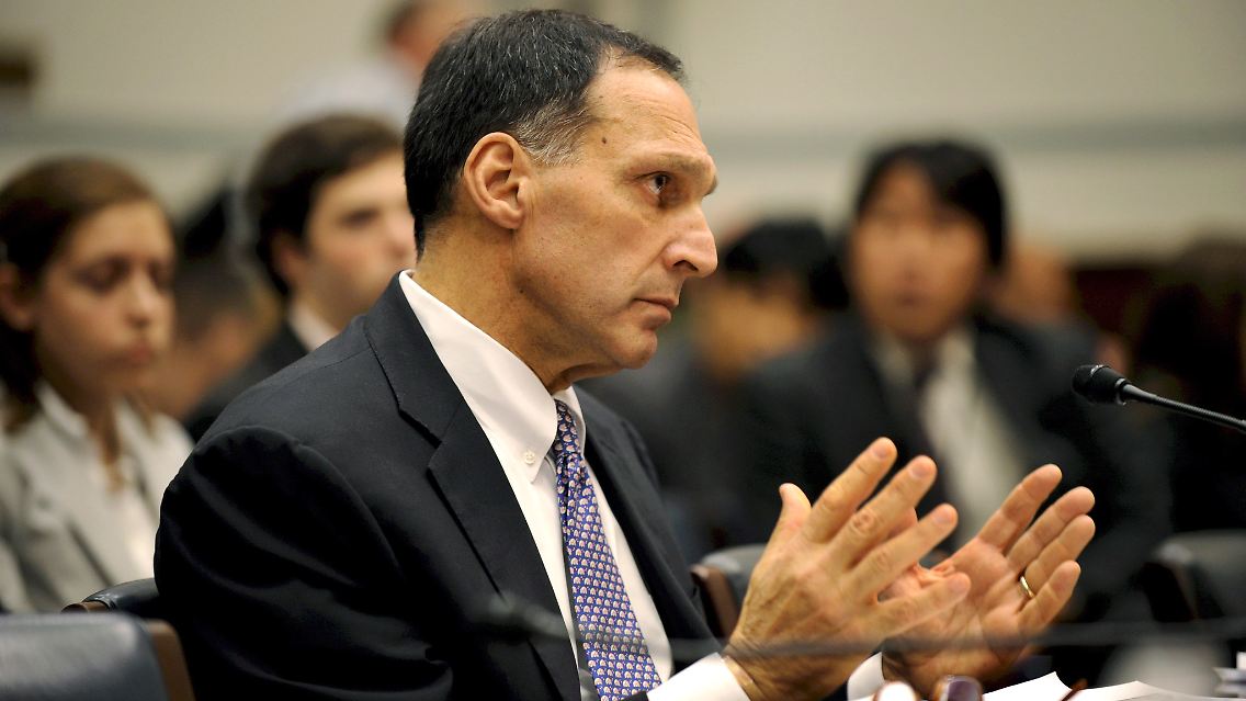 Richard Fuld bei der Kongress-Anhörung vor einem Jahr.