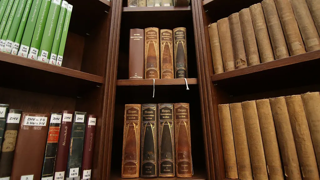 Blick-in-den-Leseraum-der-Harzbuecherei-Wernigerode