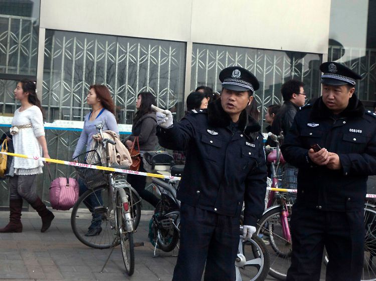 Die chinesische Polizei schaut derzeit genau hin.