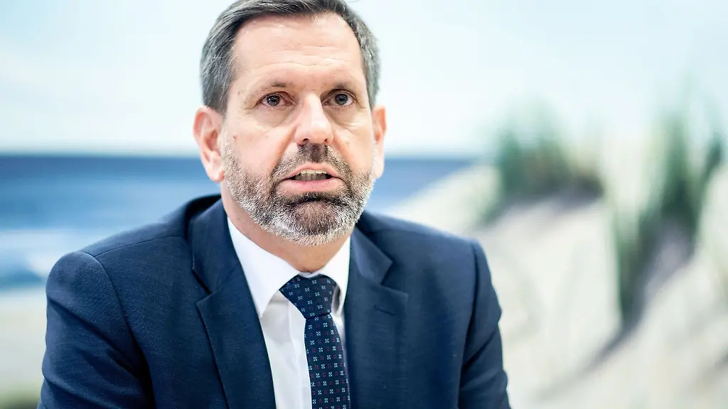 Olaf-Lies-SPD-Umweltminister-in-Niedersachsen-spricht