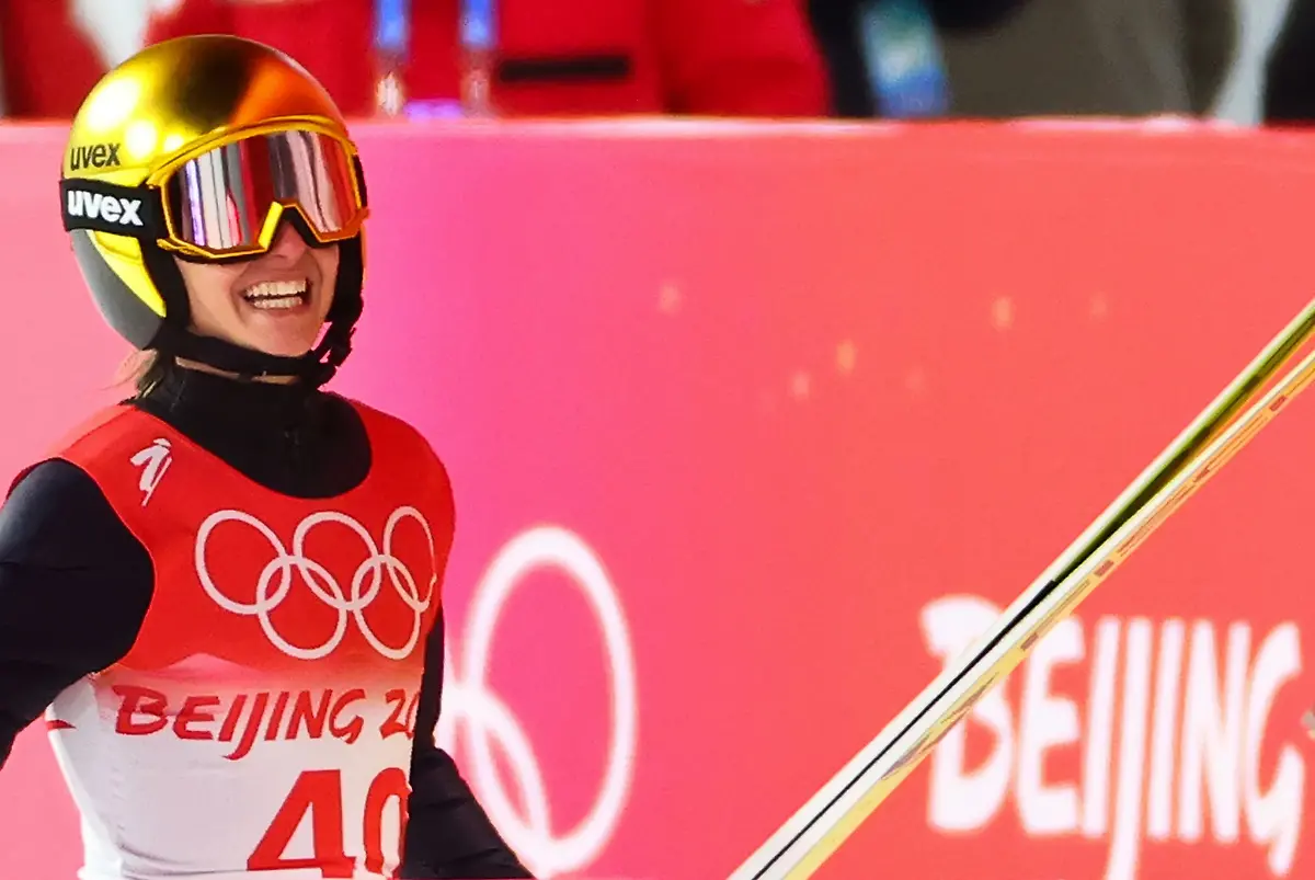 Wurde-Zweite-von-der-Normalschanze-Katharina-Althaus