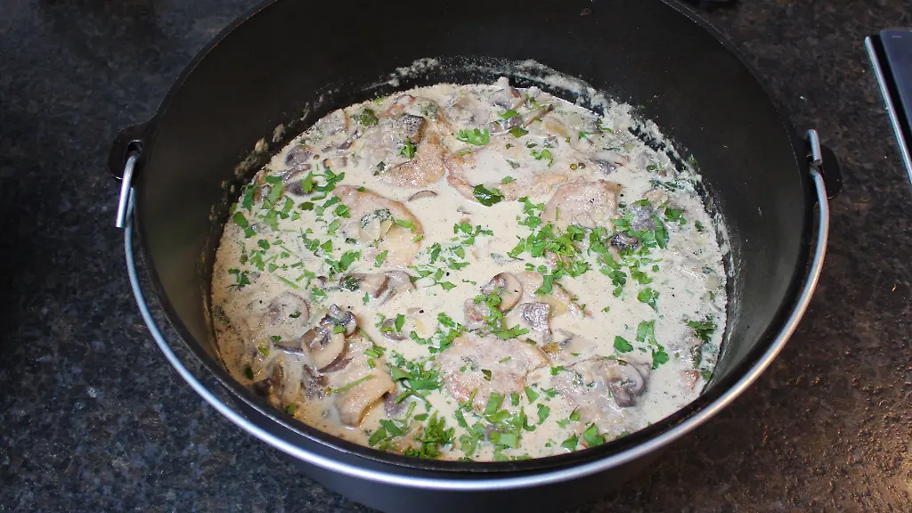 Rahmschnitzel-mit-Pilzen