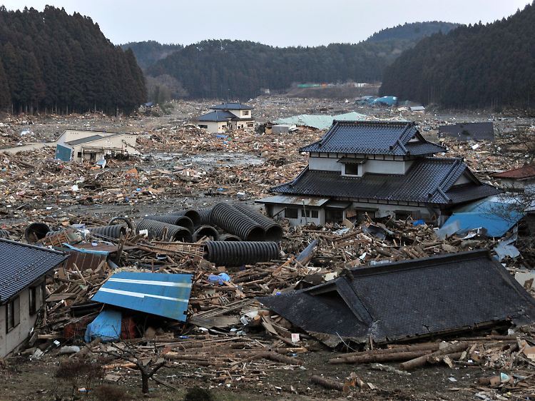 Erst das Beben, dann die Flutwelle: In Japan denkt jetzt niemand an "Risikomodellierung".
