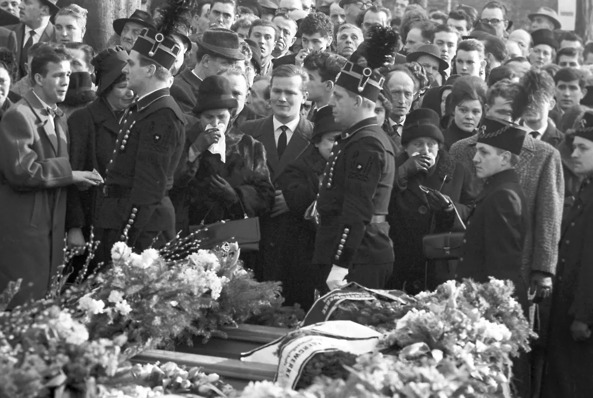 bdd1387a55f9fc2b878750a92a3cccf2