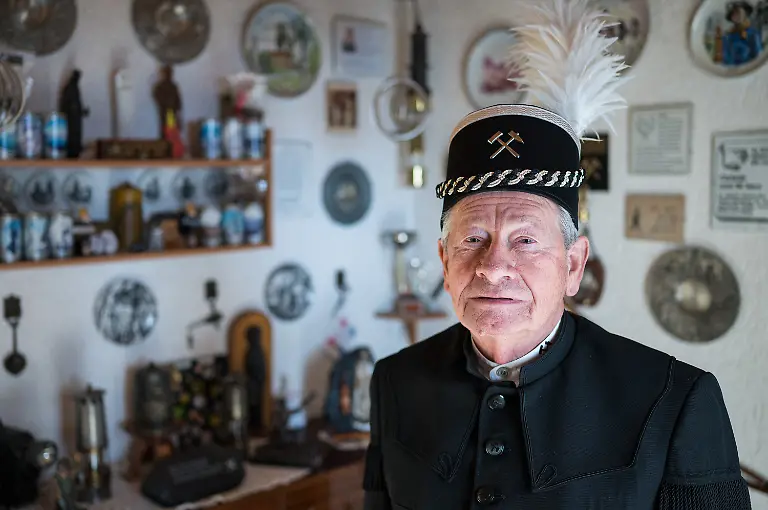 ca2f8e27ab240a913dc971e9569473db